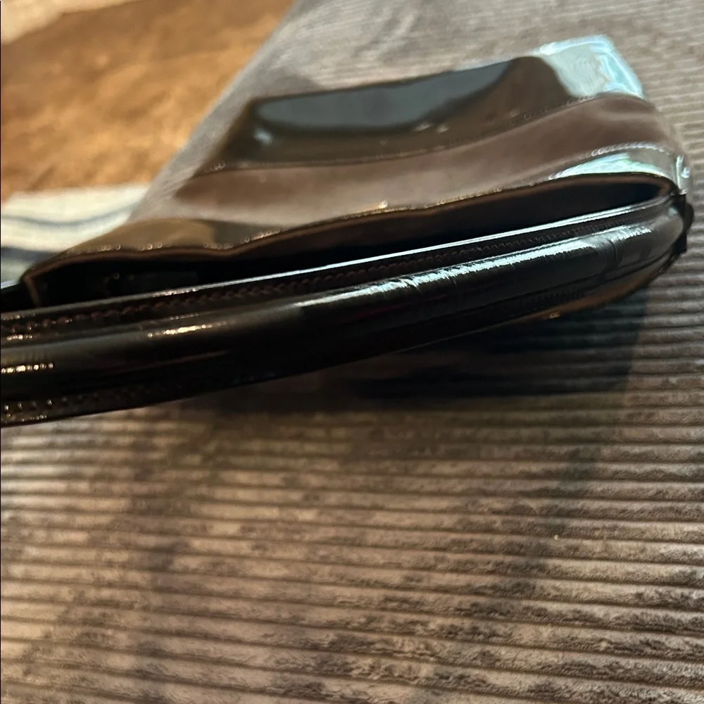 Gucci Tom Ford Era Patent and Suede Shoulder Bag - Picture 10 of 15